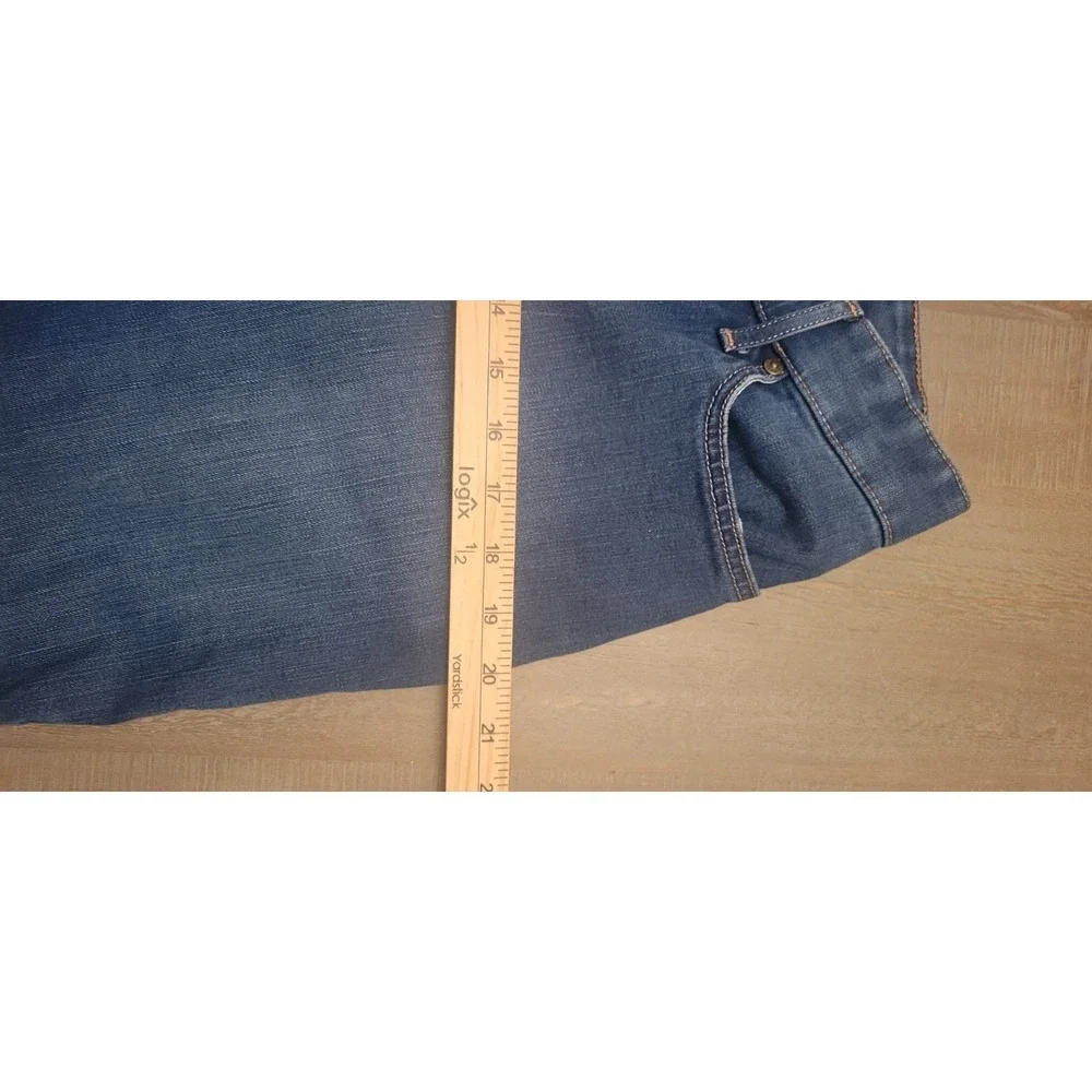 Gloria Vanderbilt Size 14 Curvy‎ Jeans. 33x26.5